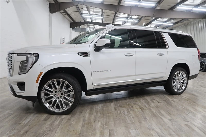 2025 GMC Yukon 5th Gen - Image 5 of 21