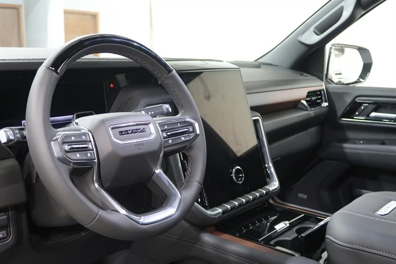 2025 GMC Yukon 5th Gen - Image 13 of 21