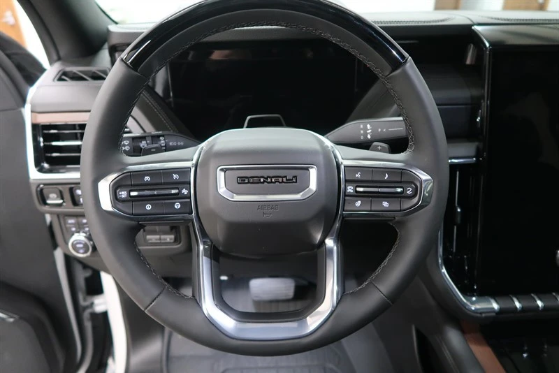 2025 GMC Yukon 5th Gen - Image 15 of 21