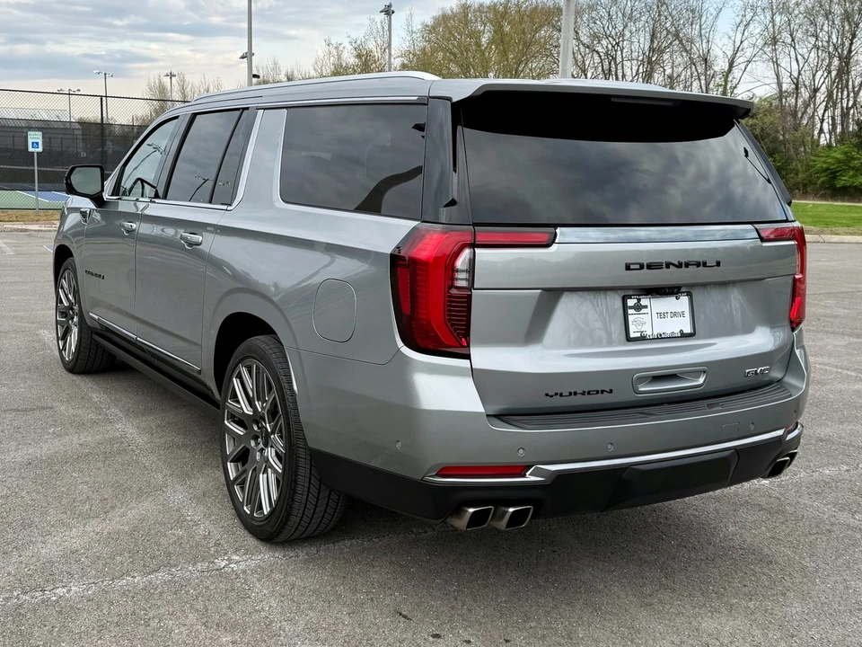 2025 GMC Yukon 5th Gen - Image 3 of 21