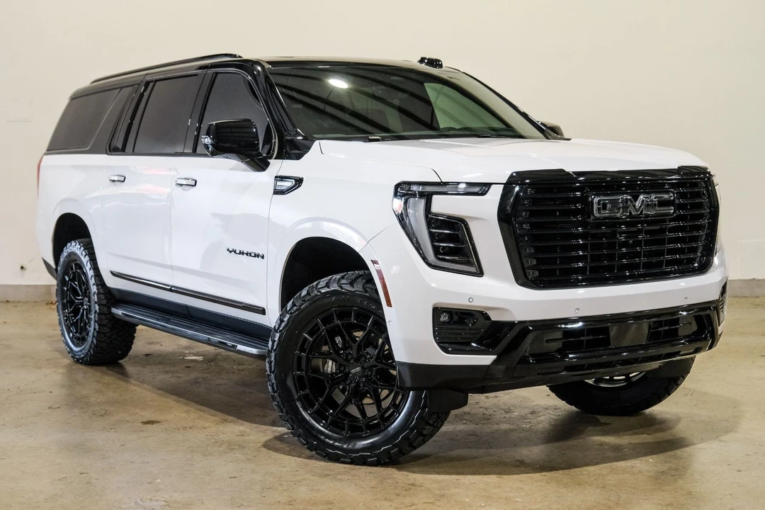 2025 GMC Yukon 5th Gen - Image 5 of 12