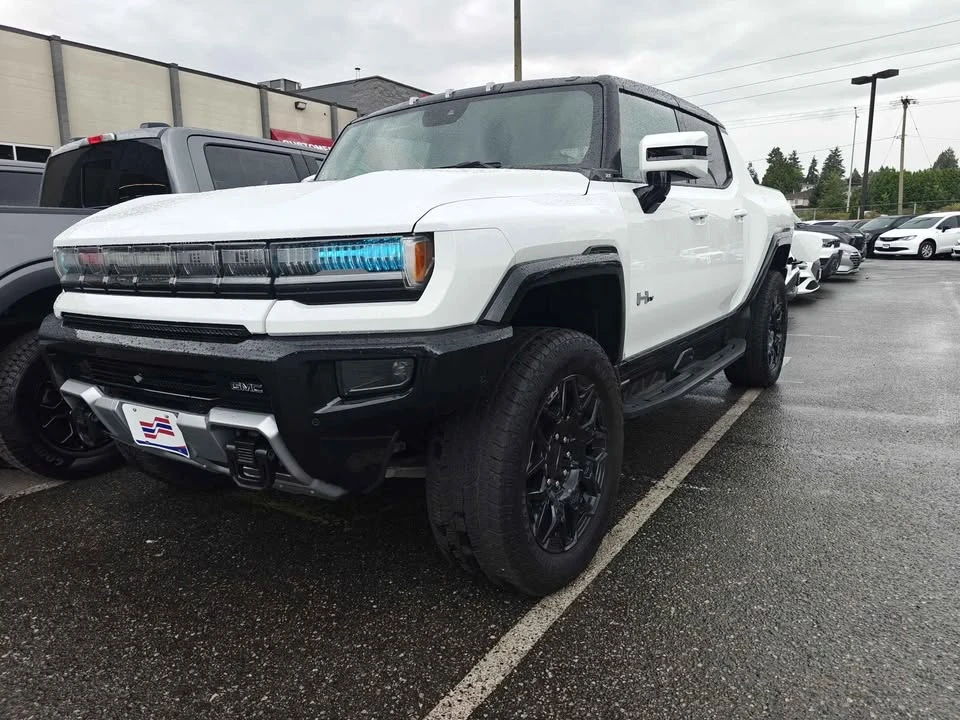 2025 GMC Hummer EV - Image 2 of 13