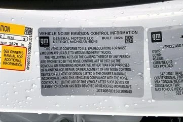 2025 GMC Hummer EV - Image 20 of 20