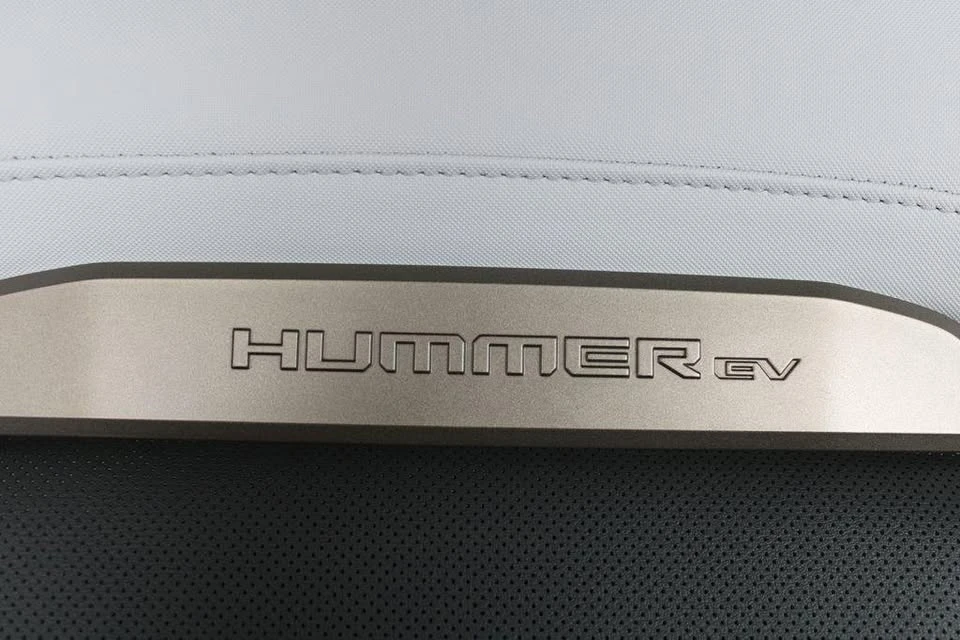 2025 GMC Hummer EV - Image 20 of 20