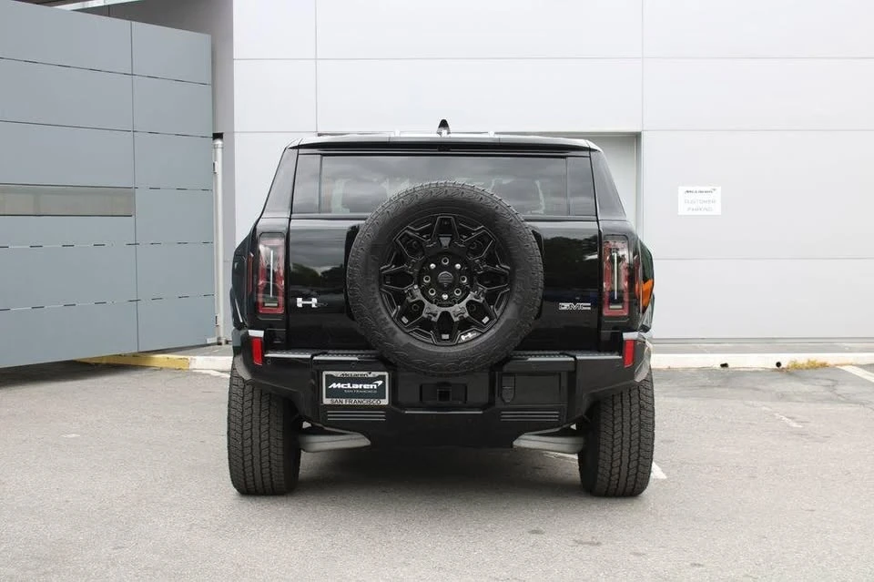 2025 GMC Hummer EV - Image 7 of 20