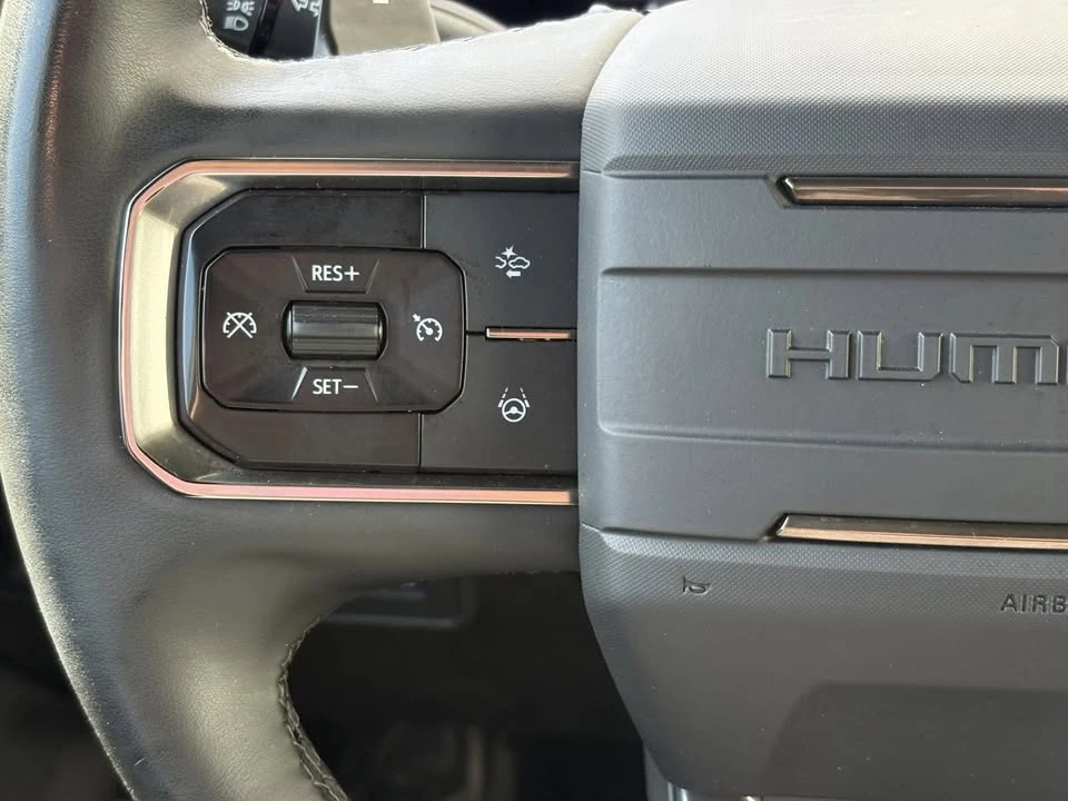 2025 GMC Hummer EV - Image 9 of 9