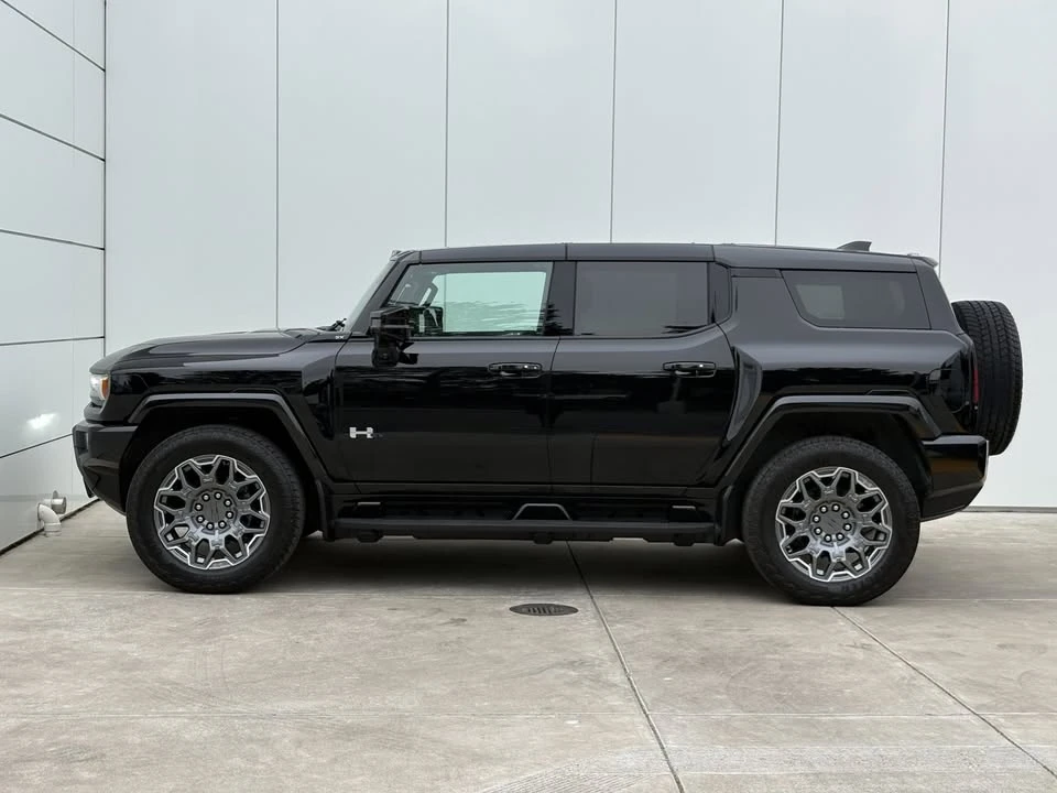 2025 GMC Hummer EV - Image 4 of 9