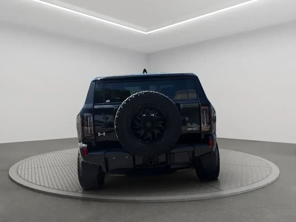 2025 GMC Hummer EV - Image 5 of 14