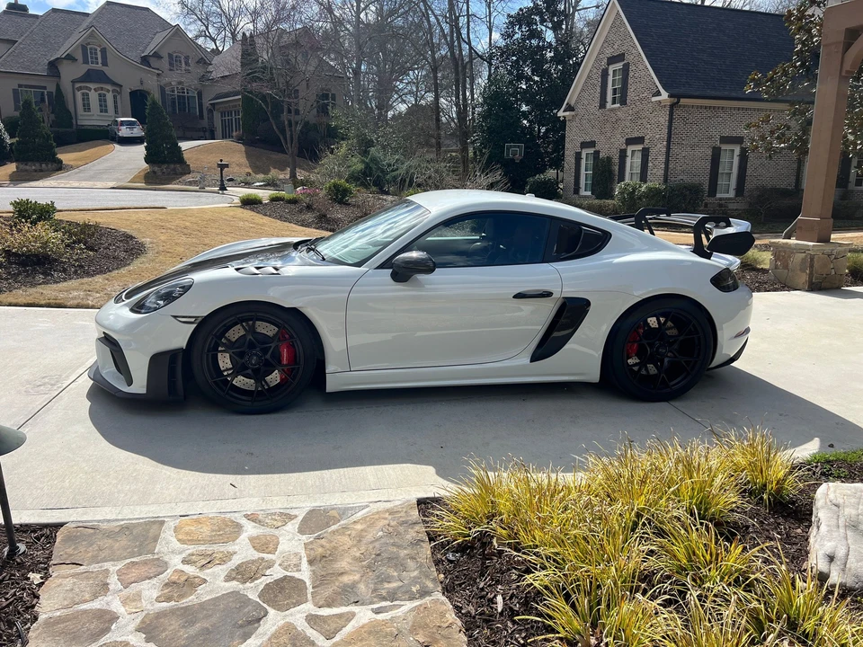 2025 Porsche 718 Cayman GT4 RS - Image 3 of 15