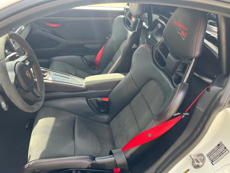 2025 Porsche 718 Cayman GT4 RS - Image 4 of 15