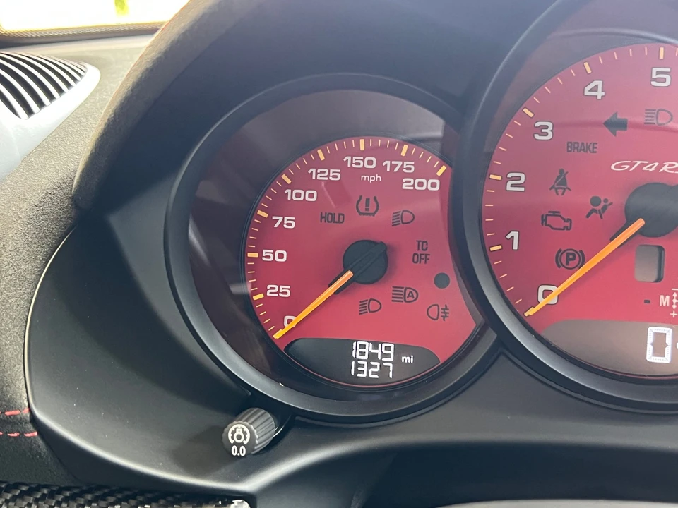 2025 Porsche 718 Cayman GT4 RS - Image 6 of 15