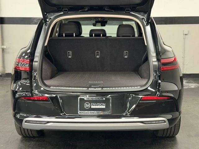 2025 Genesis GV70 - Image 15 of 31