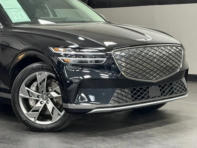 2025 Genesis GV70 - Image 3 of 12
