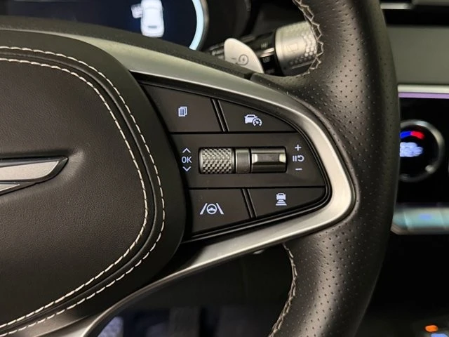 2025 Genesis GV70 - Image 29 of 31