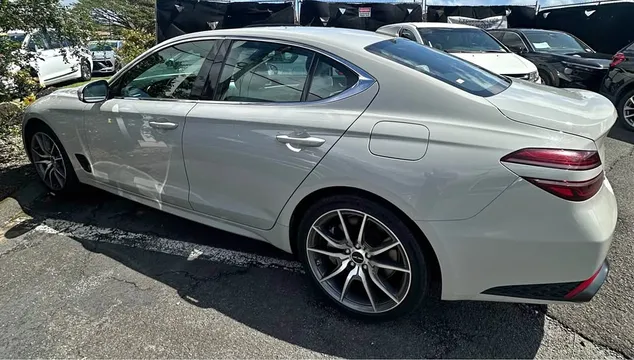 2025 Genesis G70 2.0T