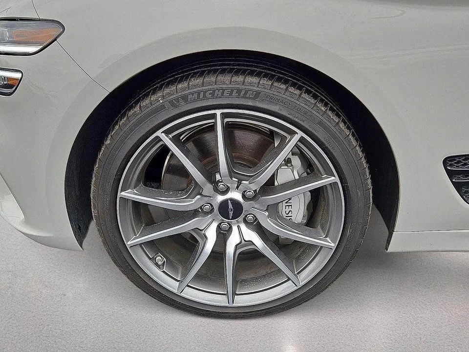 2025 Genesis G70 - Image 10 of 16