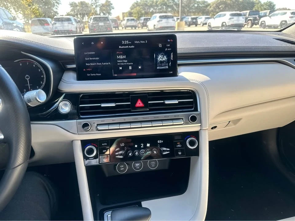2025 Genesis G70 - Image 4 of 10