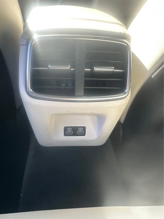 2025 Genesis G70 - Image 9 of 10