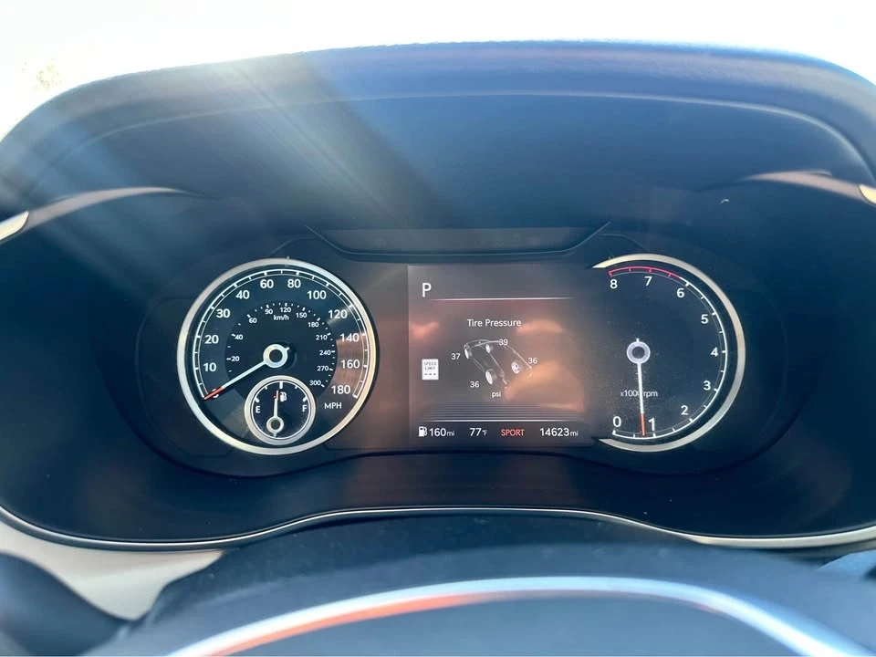 2025 Genesis G70 - Image 3 of 10