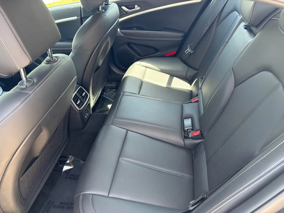 2025 Genesis G70 - Image 5 of 7