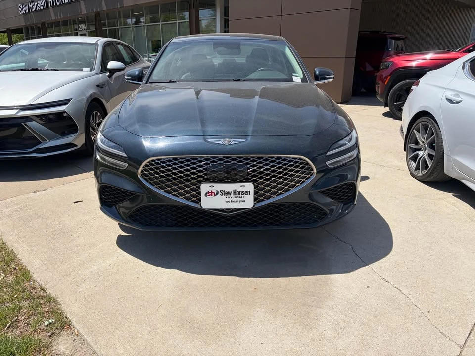 2025 Genesis G70 - Image 2 of 7
