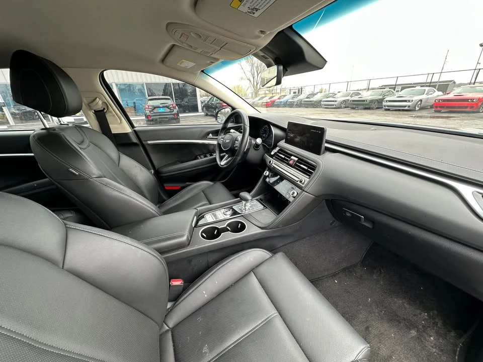 2025 Genesis G70 - Image 19 of 20
