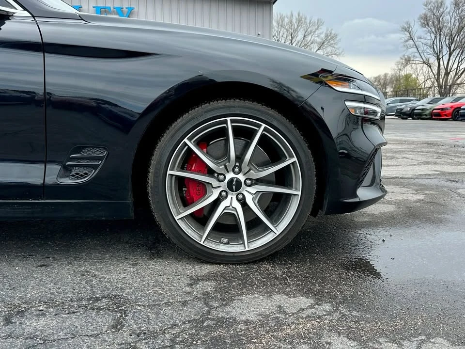 2025 Genesis G70 - Image 9 of 20