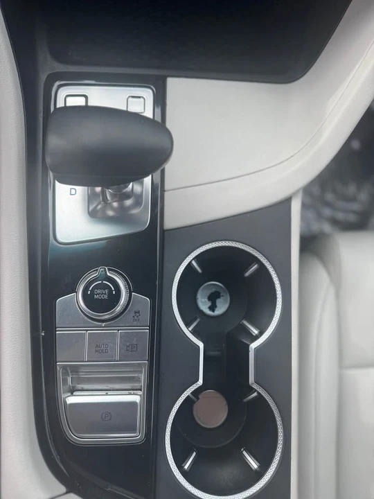 2025 Genesis G70 - Image 11 of 12