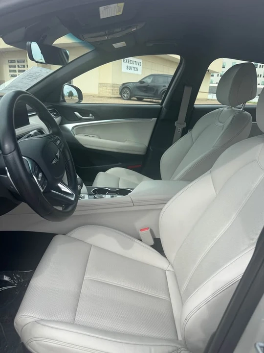 2025 Genesis G70 - Image 9 of 12