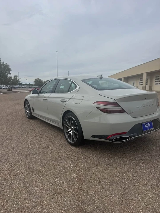 2025 Genesis G70 - Image 2 of 12