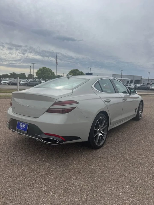 2025 Genesis G70 - Image 5 of 12