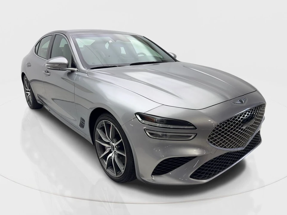 2025 Genesis G70 - Image 4 of 31