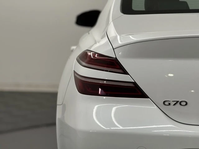 2025 Genesis G70 - Image 9 of 12