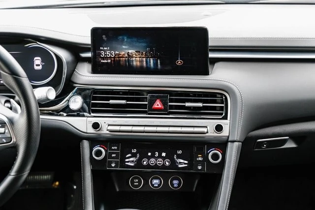 2025 Genesis G70 - Image 11 of 12