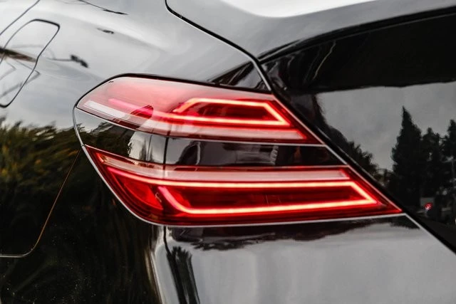 2025 Genesis G70 - Image 8 of 12