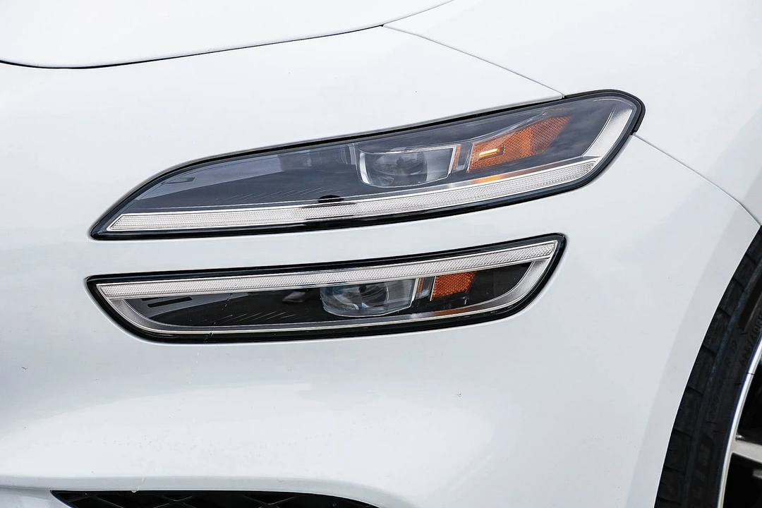2025 Genesis G70 - Image 7 of 12