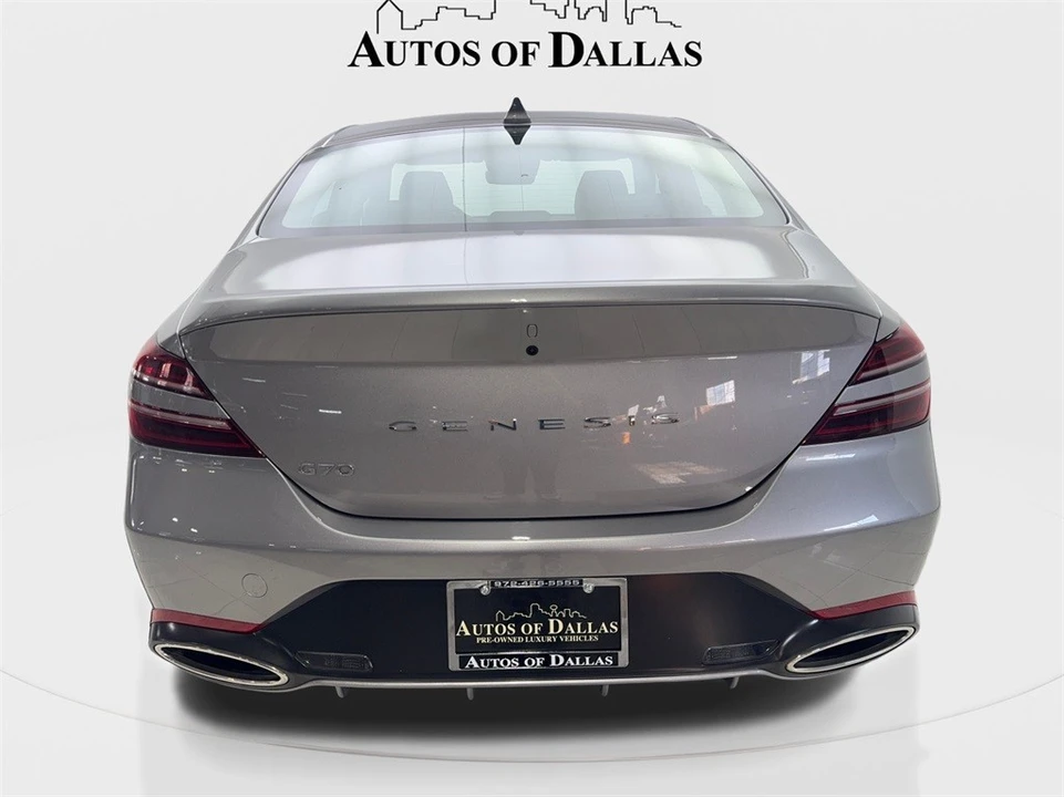 2025 Genesis G70 - Image 7 of 12