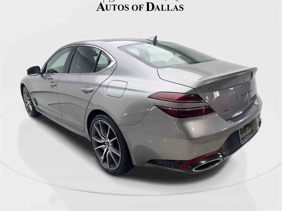 2025 Genesis G70 - Image 9 of 12