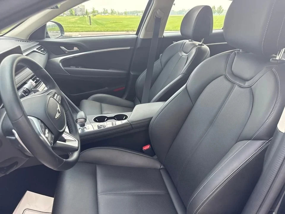 2025 Genesis G70 - Image 11 of 12