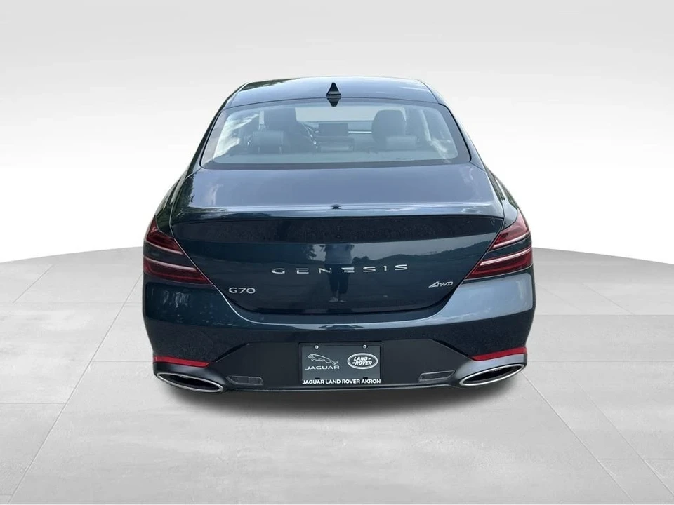 2025 Genesis G70 - Image 8 of 12