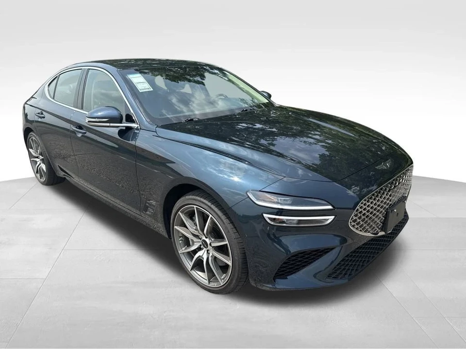 2025 Genesis G70 - Image 5 of 12