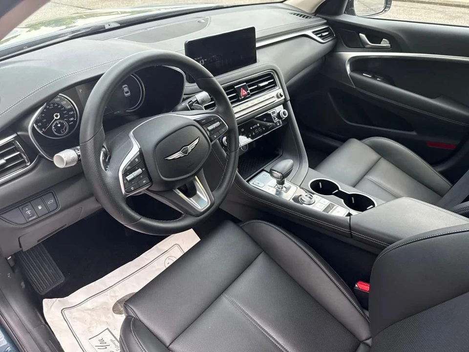 2025 Genesis G70 - Image 12 of 12