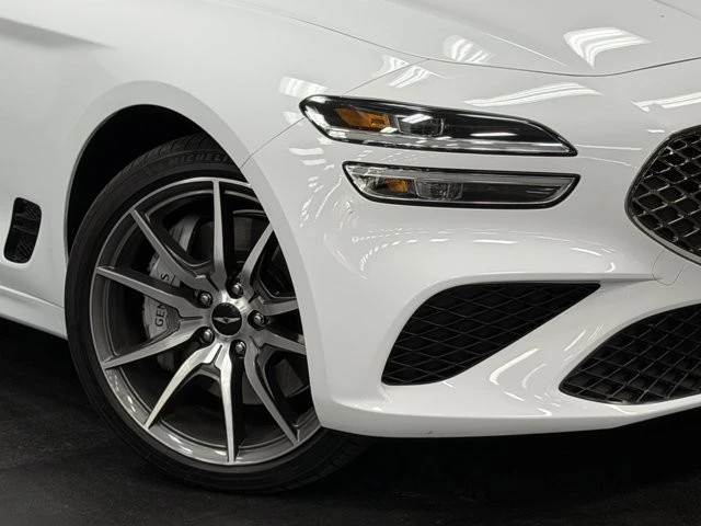2025 Genesis G70 - Image 4 of 12