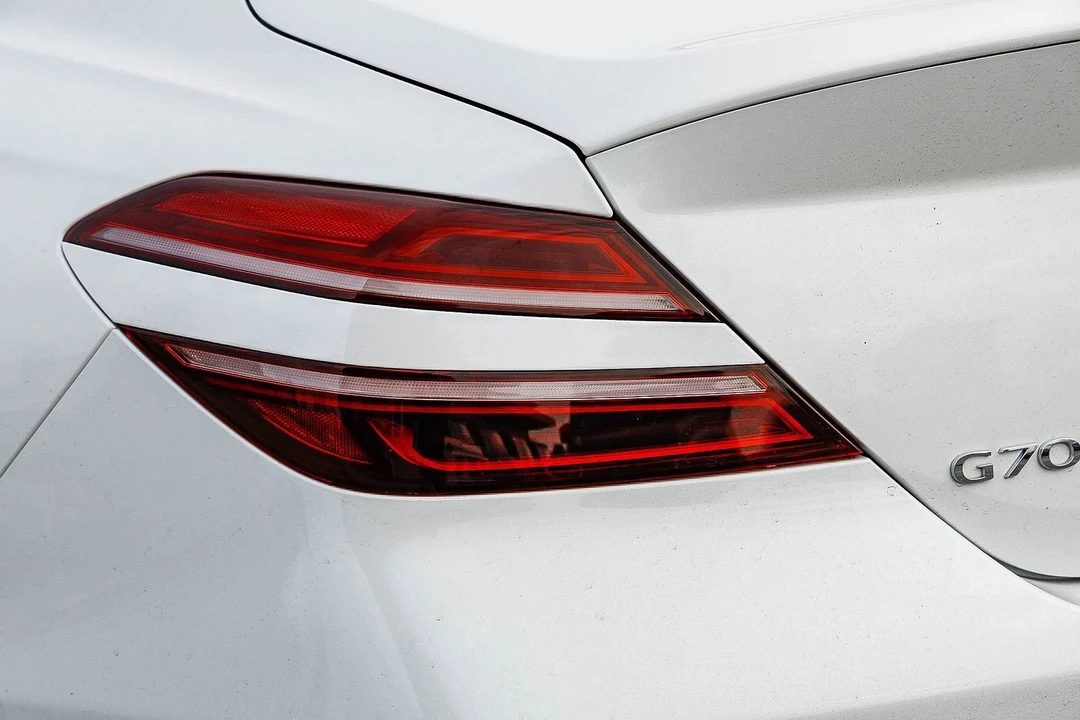 2025 Genesis G70 - Image 8 of 12