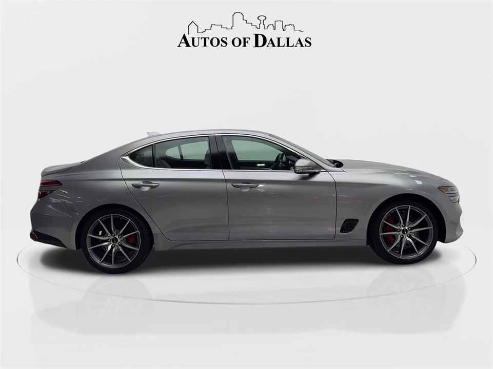 2025 Genesis G70 - Image 10 of 12