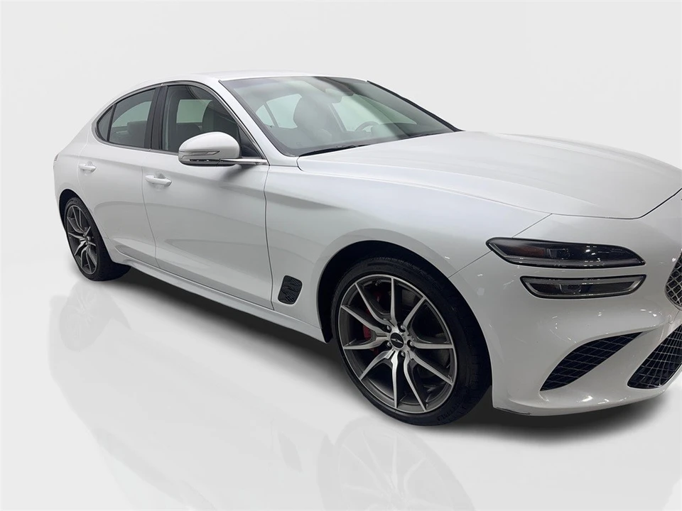 2025 Genesis G70 - Image 12 of 21