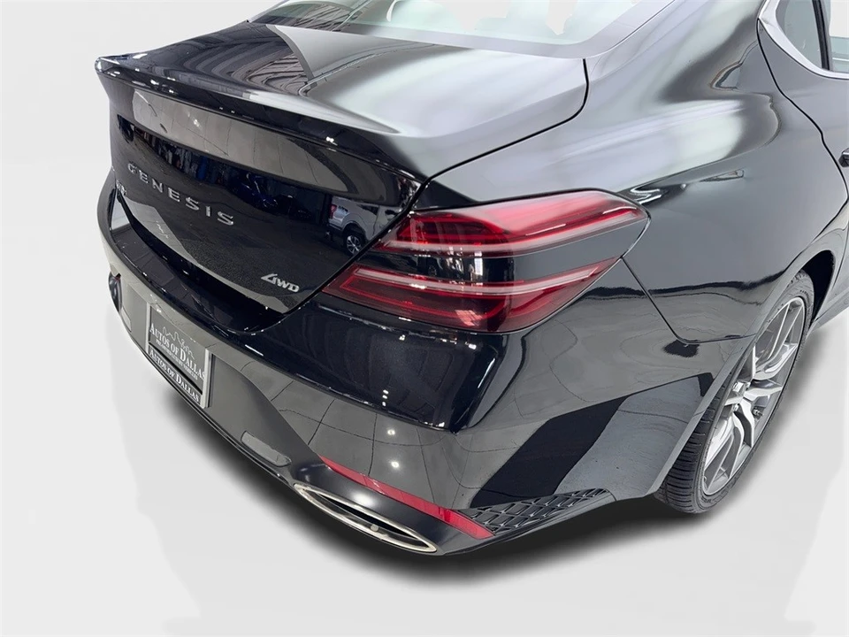 2025 Genesis G70 - Image 18 of 21