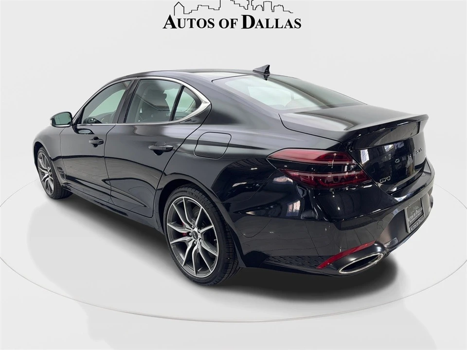 2025 Genesis G70 - Image 9 of 21