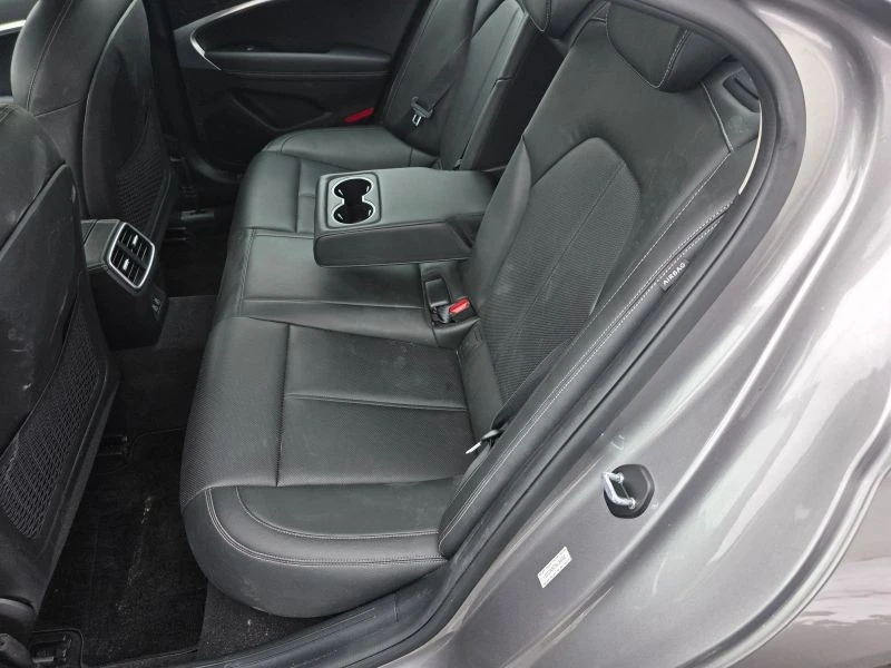 2025 Genesis G70 - Image 9 of 12