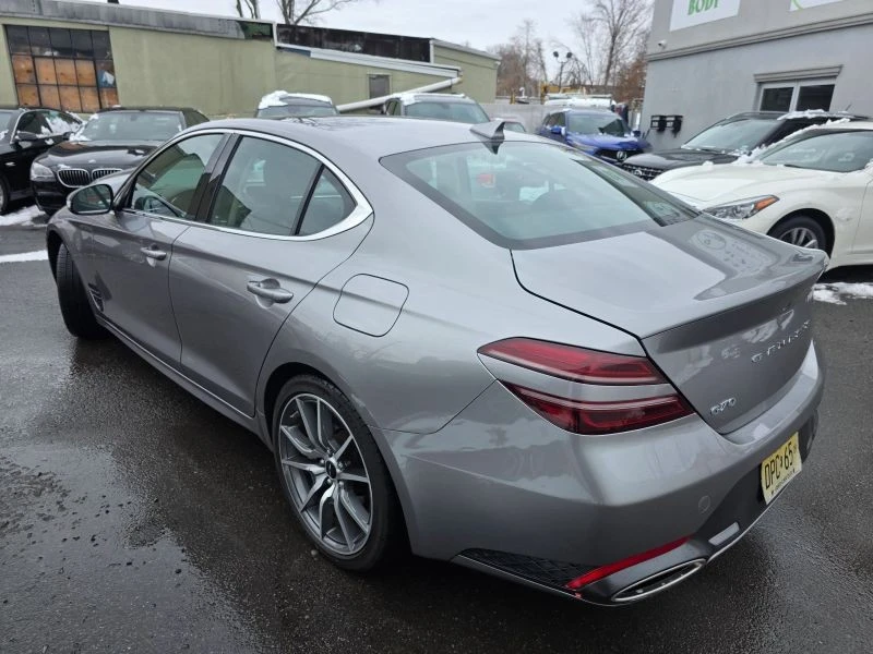 2025 Genesis G70 - Image 5 of 12